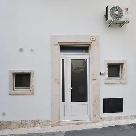 Dimora Manzoni * Noci